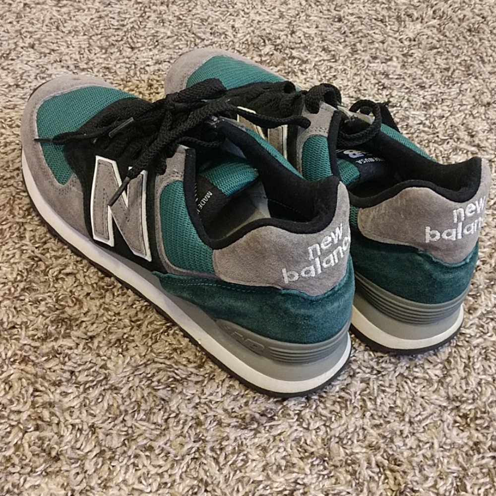 Workout shoes